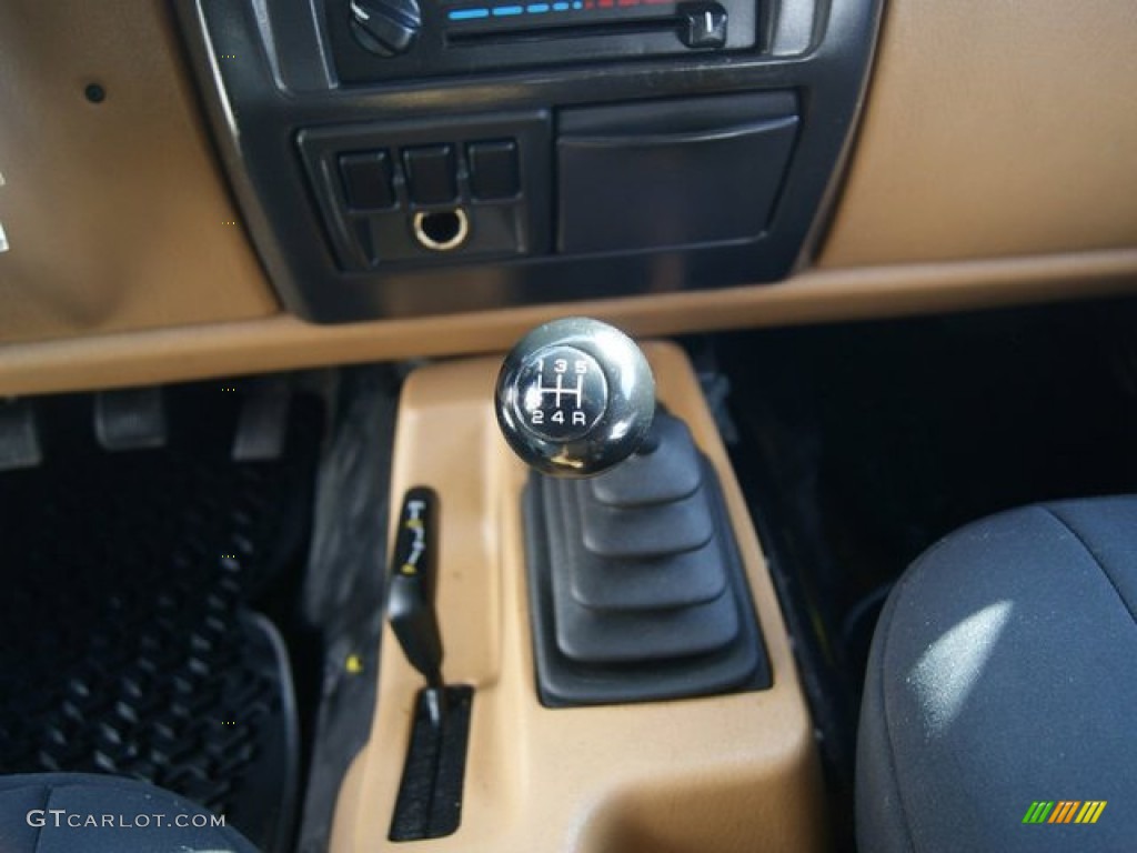 1998 Wrangler SE 4x4 - Deep Amethyst Pearl / Khaki photo #19