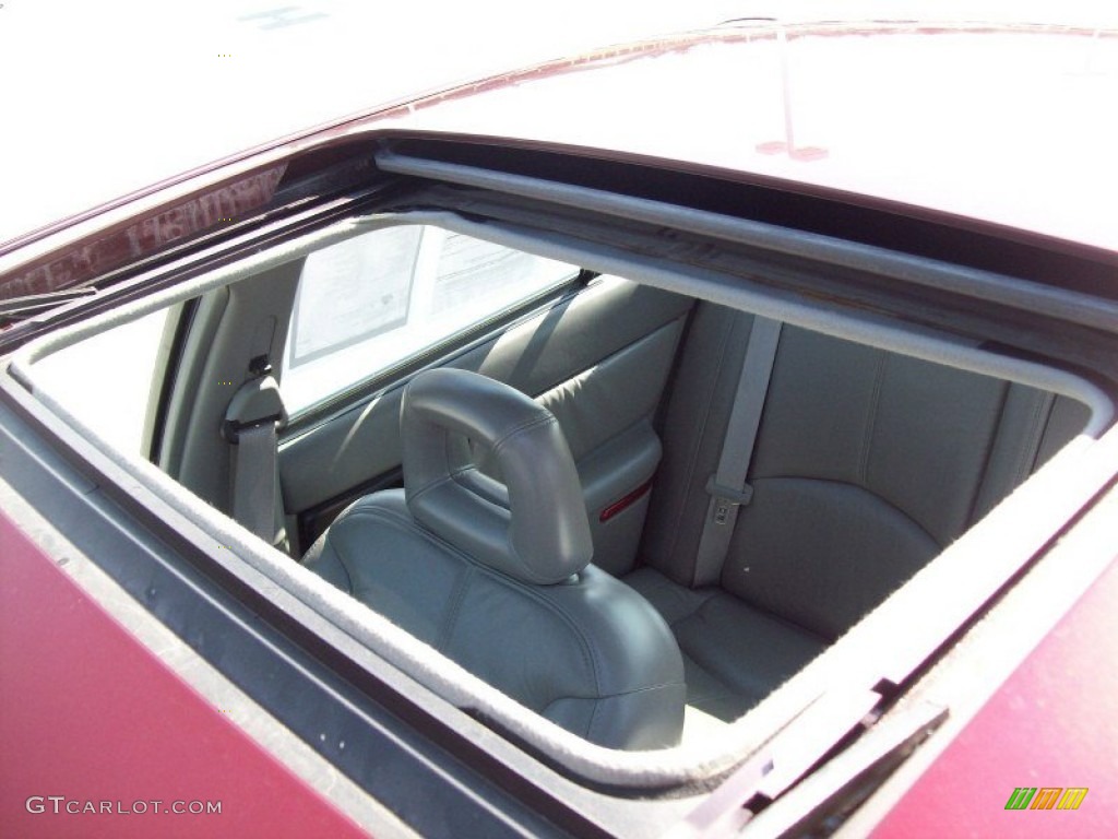 2002 Buick Regal GS Sunroof Photos