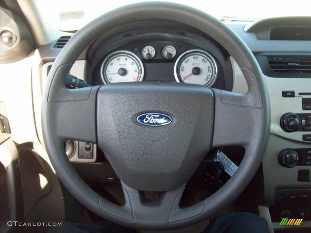 2008 Ford Focus SE Sedan Medium Stone Steering Wheel Photo #61920073