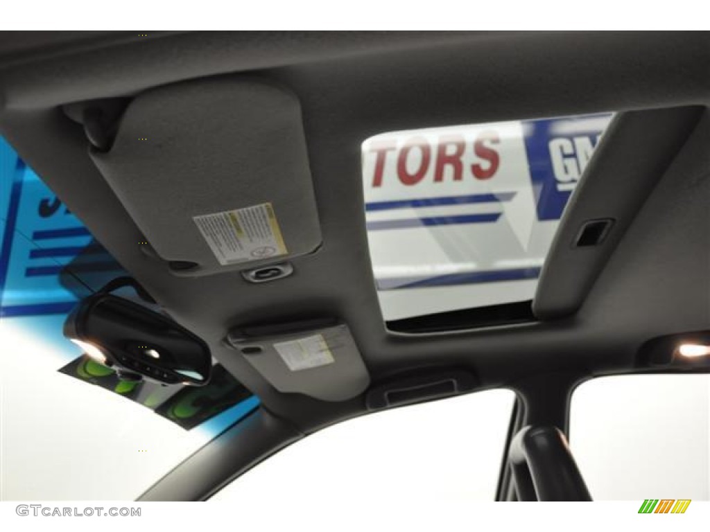 2003 Regal GS - Midnight Blue Pearl / Graphite photo #9