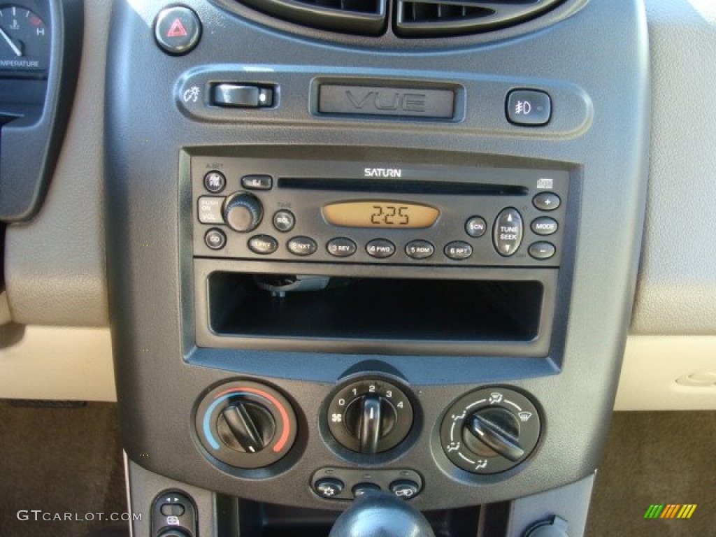 2003 VUE V6 AWD - Orange / Light Tan photo #10