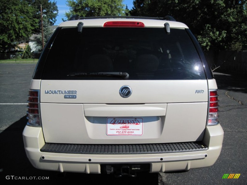 2005 Mountaineer V6 AWD - Ivory Parchment Tri-Coat / Medium Dark Parchment photo #6