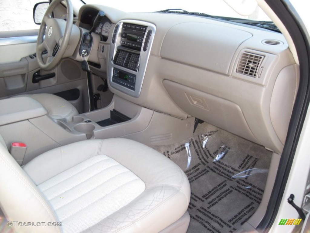 2005 Mercury Mountaineer V6 AWD Medium Dark Parchment Dashboard Photo #61921309