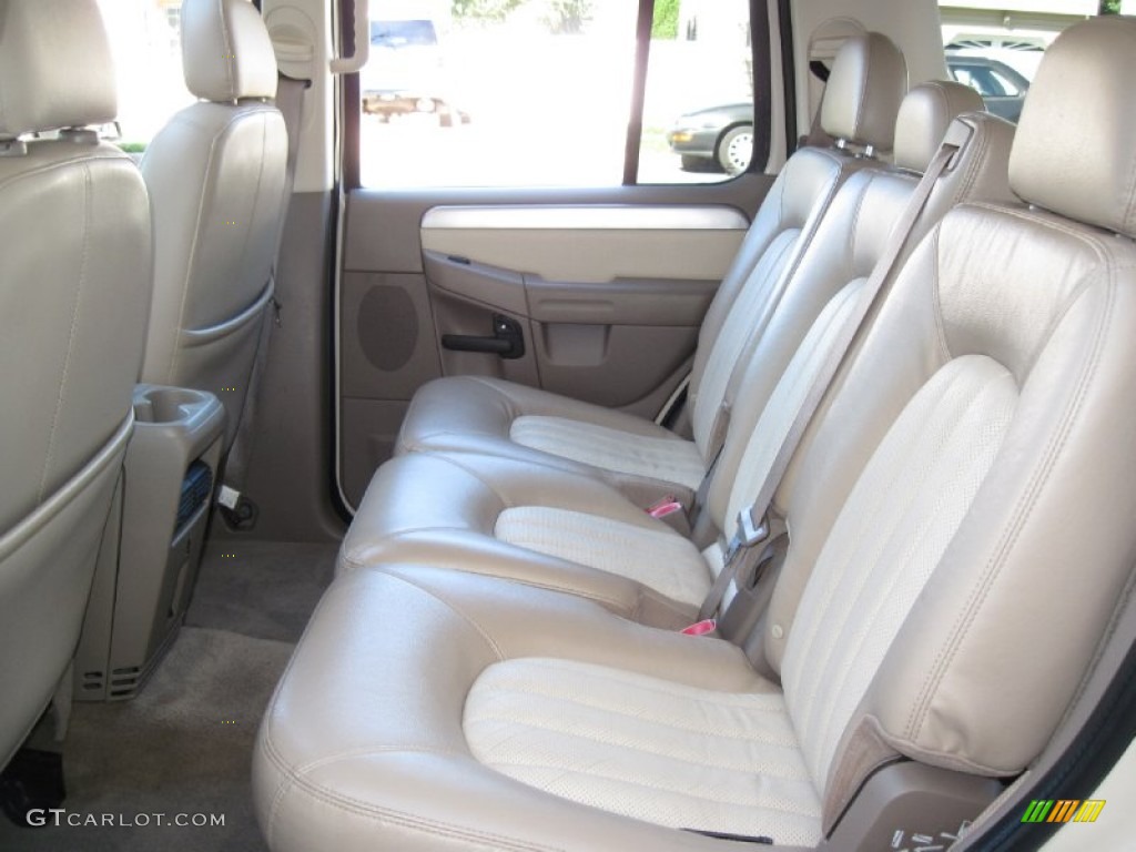 Medium Dark Parchment Interior 2005 Mercury Mountaineer V6 AWD Photo #61921318
