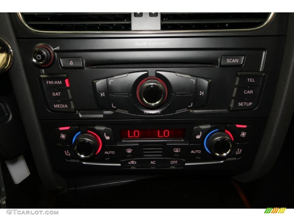 2010 A4 2.0T quattro Sedan - Ice Silver Metallic / Black photo #24