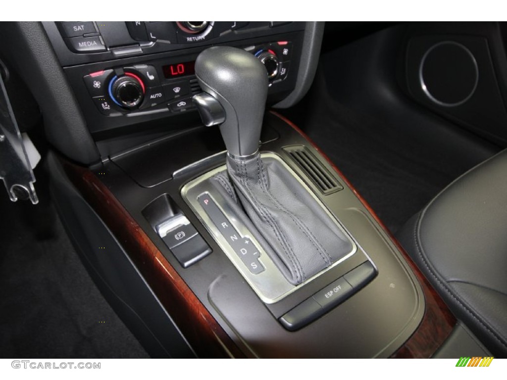 2010 A4 2.0T quattro Sedan - Ice Silver Metallic / Black photo #25