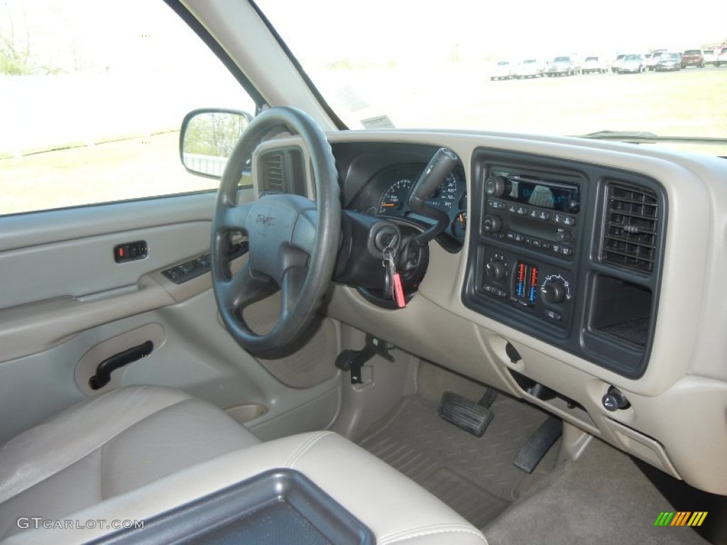 2006 Sierra 1500 SL Crew Cab - Polo Green Metallic / Neutral photo #6
