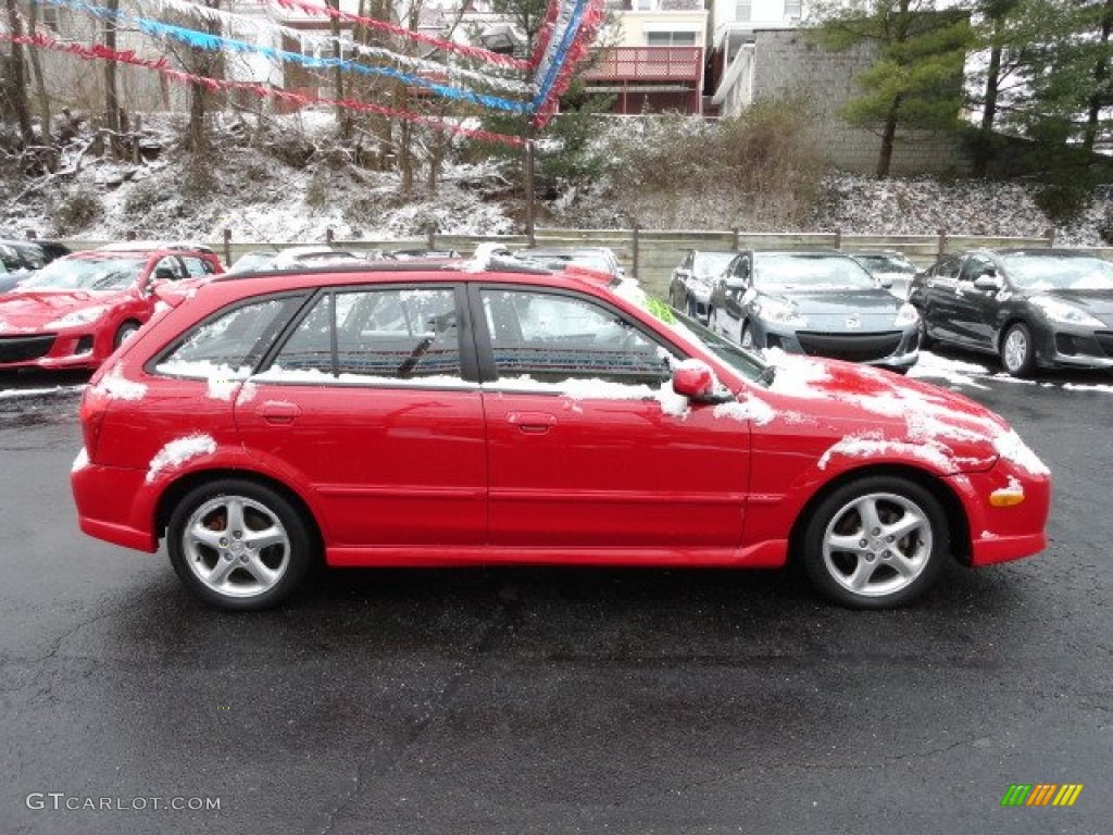 2002 Protege 5 Wagon - Classic Red / Off Black photo #6