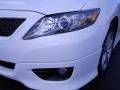 Super White - Camry SE Photo No. 4