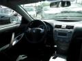 Super White - Camry SE Photo No. 17
