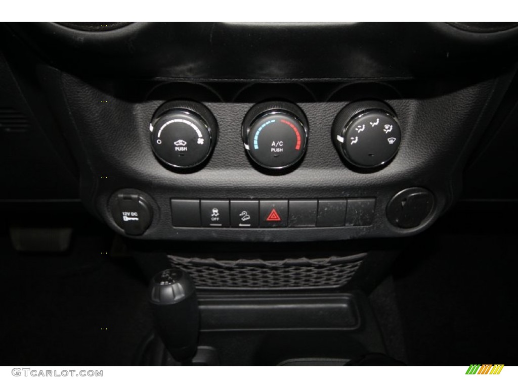 2011 Wrangler Sport 4x4 - Black / Black photo #20