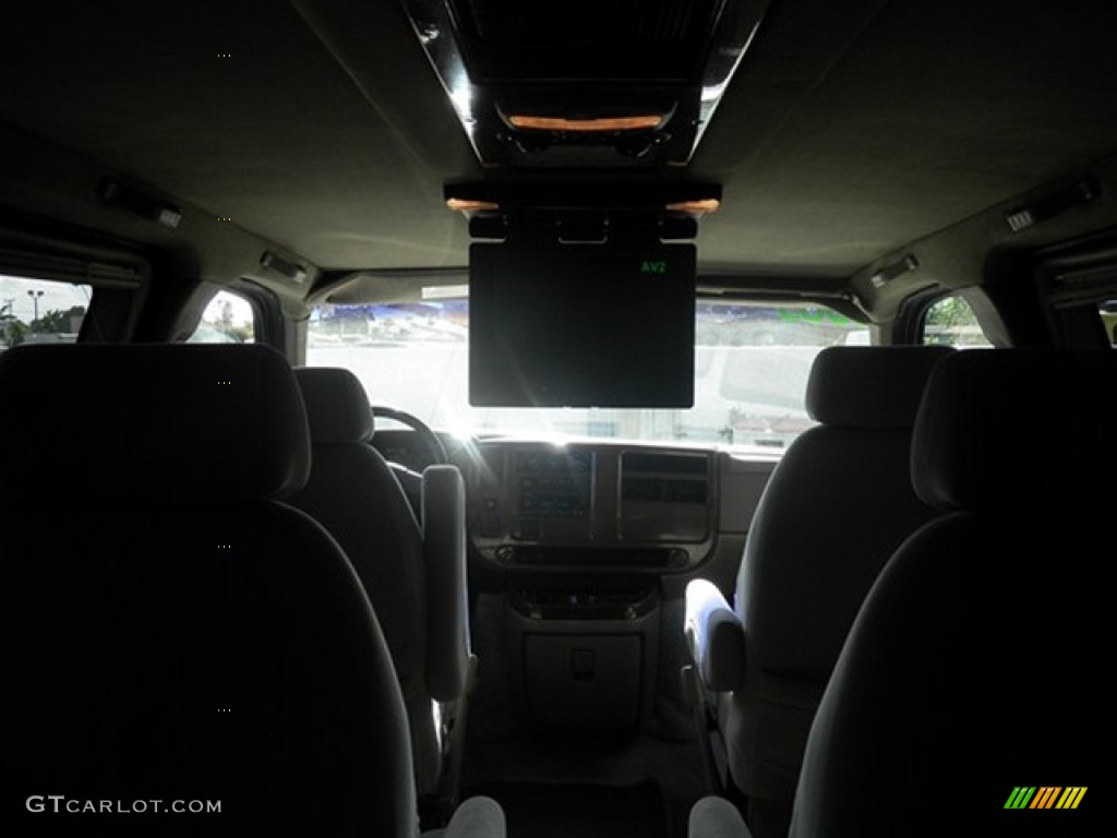 2003 Express 1500 LS Passenger Conversion Van - Indigo Blue Metallic / Medium Dark Pewter photo #24