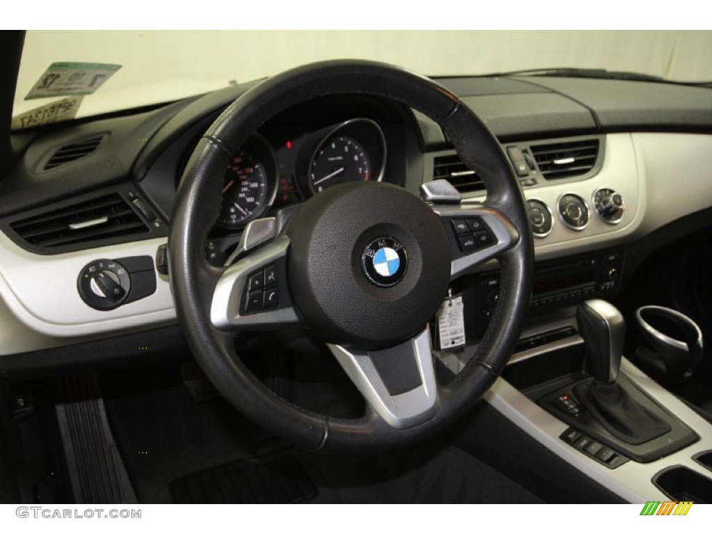 2009 BMW Z4 sDrive30i Roadster Black Steering Wheel Photo #61928025