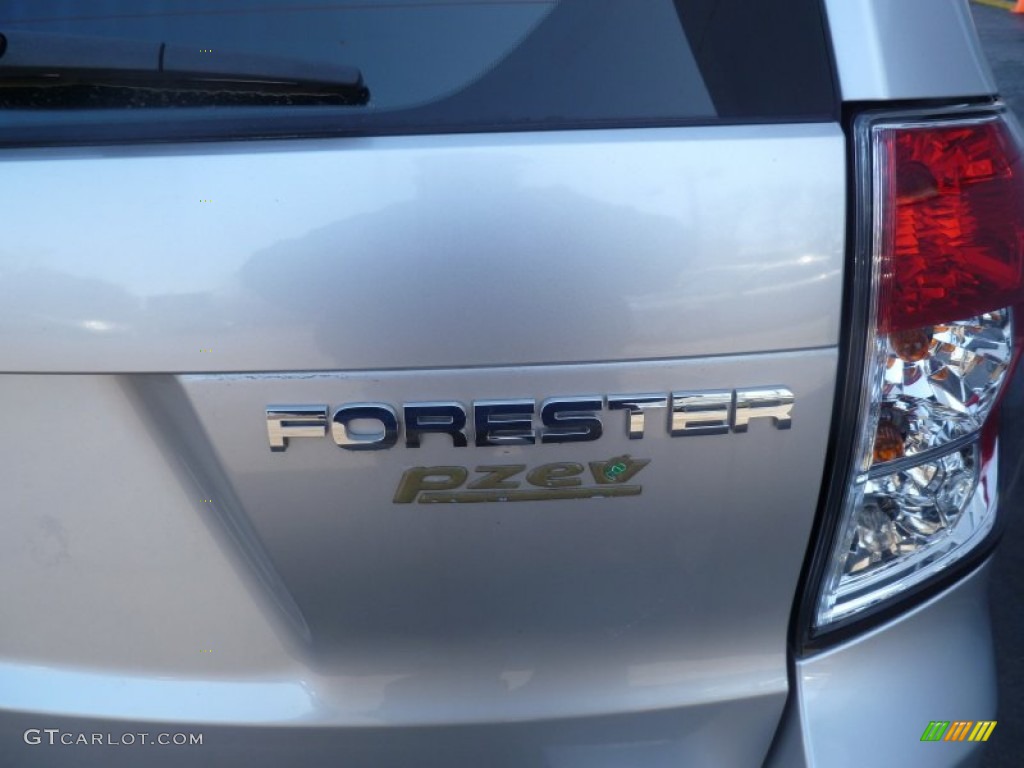 2009 Forester 2.5 X - Spark Silver Metallic / Black photo #4
