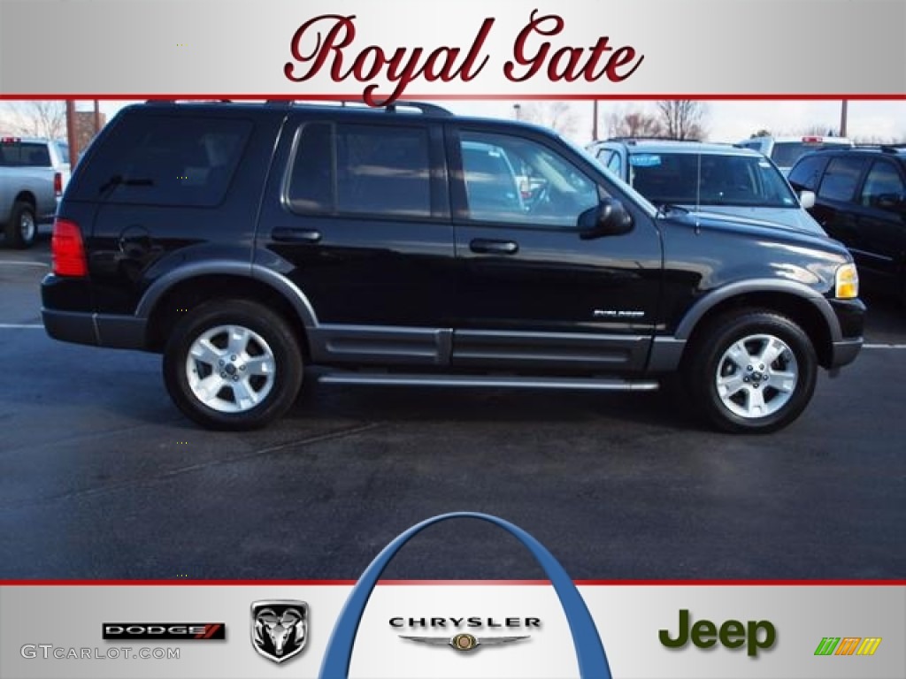 2002 Explorer XLT 4x4 - Black Clearcoat / Graphite photo #1