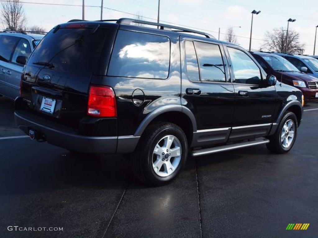 2002 Explorer XLT 4x4 - Black Clearcoat / Graphite photo #3
