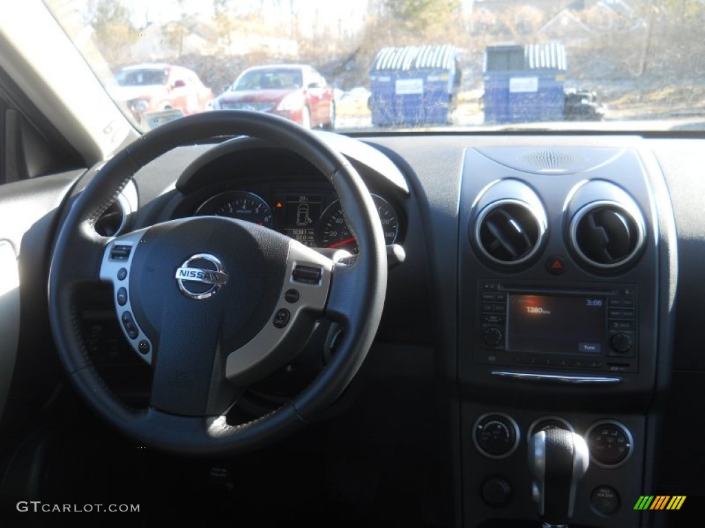 2011 Rogue SL AWD - Gotham Gray Metallic / Black photo #4