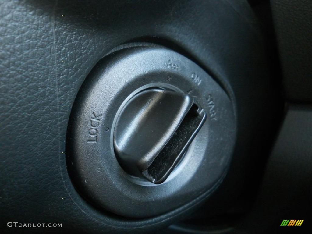 2011 Rogue SL AWD - Gotham Gray Metallic / Black photo #27