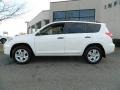 Super White - RAV4 4WD Photo No. 2