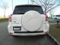 Super White - RAV4 4WD Photo No. 4