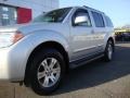 Silver Lightning - Pathfinder SE 4x4 Photo No. 2