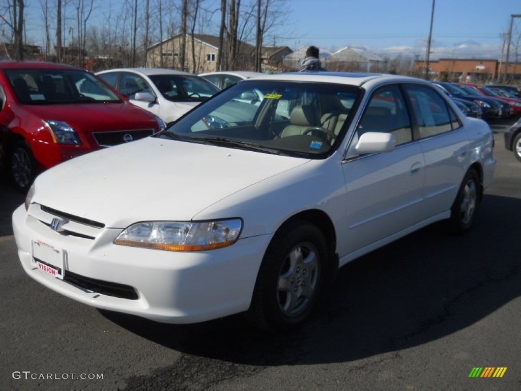 1998 Accord EX V6 Sedan - Taffeta White / Ivory photo #1
