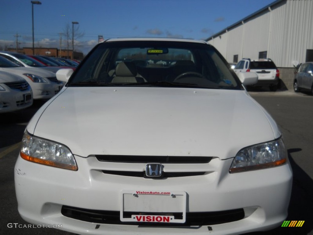 1998 Accord EX V6 Sedan - Taffeta White / Ivory photo #17
