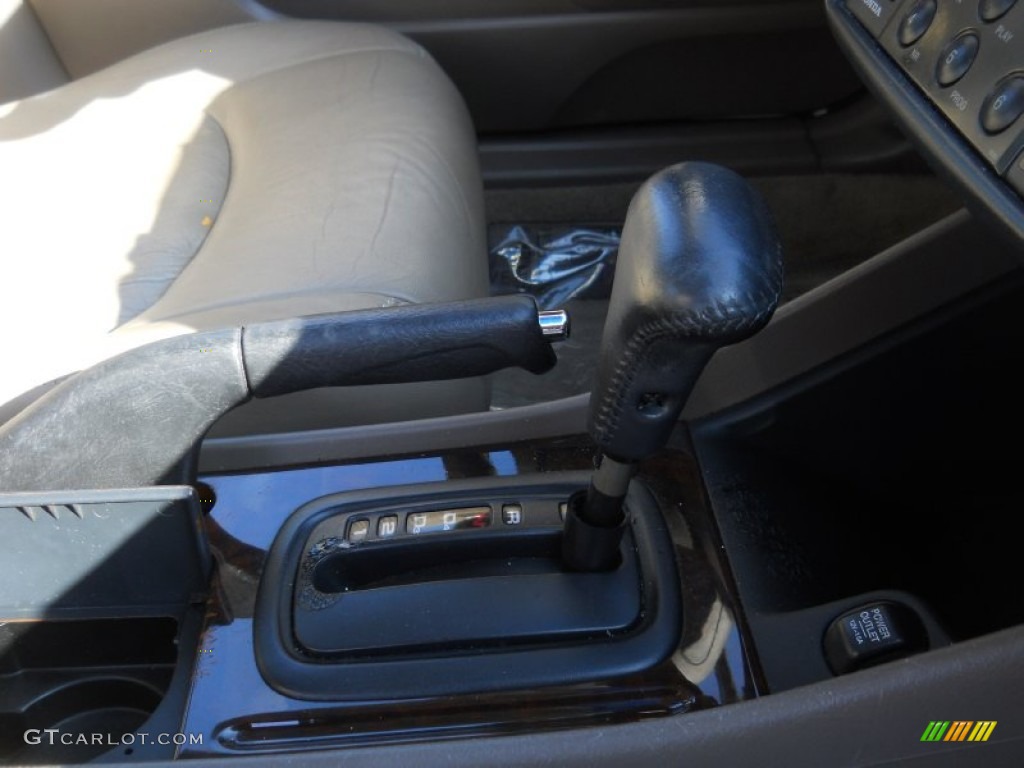 1998 Accord EX V6 Sedan - Taffeta White / Ivory photo #19