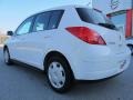 Fresh Powder - Versa 1.8 S Hatchback Photo No. 3