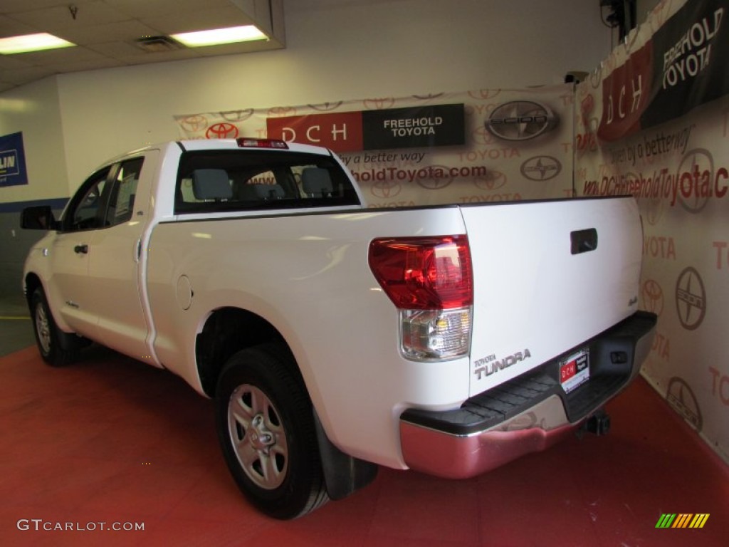 2010 Tundra SR5 Double Cab 4x4 - Super White / Graphite Gray photo #5