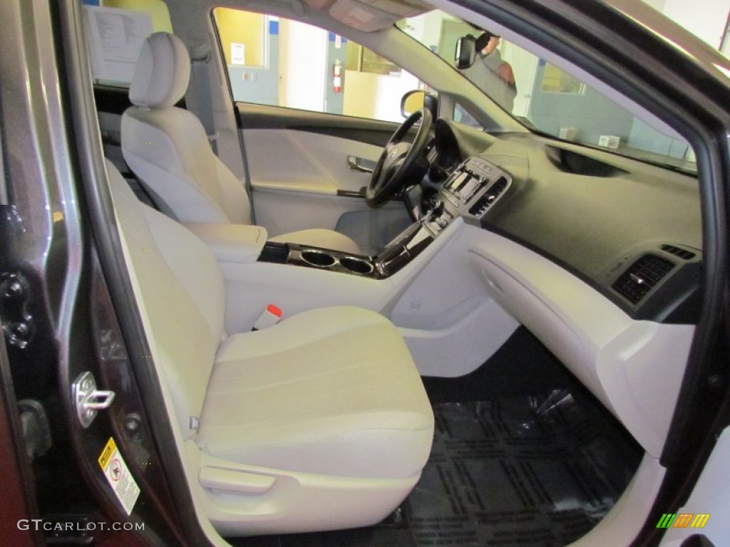 2010 Venza I4 - Magnetic Gray Metallic / Gray photo #25