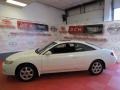 Diamond White Pearl - Solara SE V6 Coupe Photo No. 4