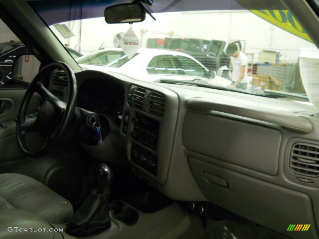 2002 Blazer LS ZR2 4x4 - Indigo Blue Metallic / Medium Gray photo #13