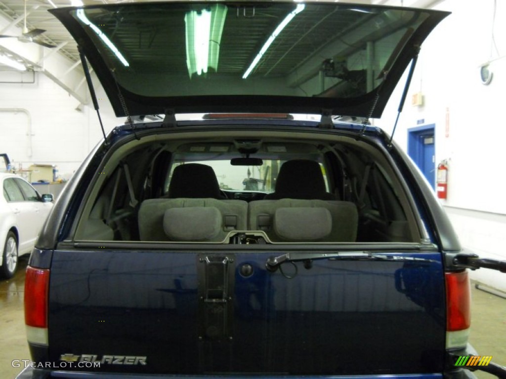 2002 Blazer LS ZR2 4x4 - Indigo Blue Metallic / Medium Gray photo #18