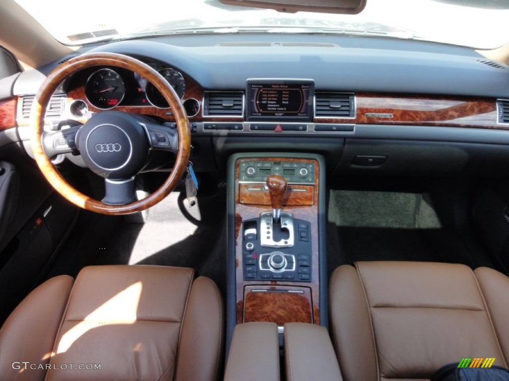 2005 A8 4.2 quattro - Brilliant Black / Black/Amaretto photo #31