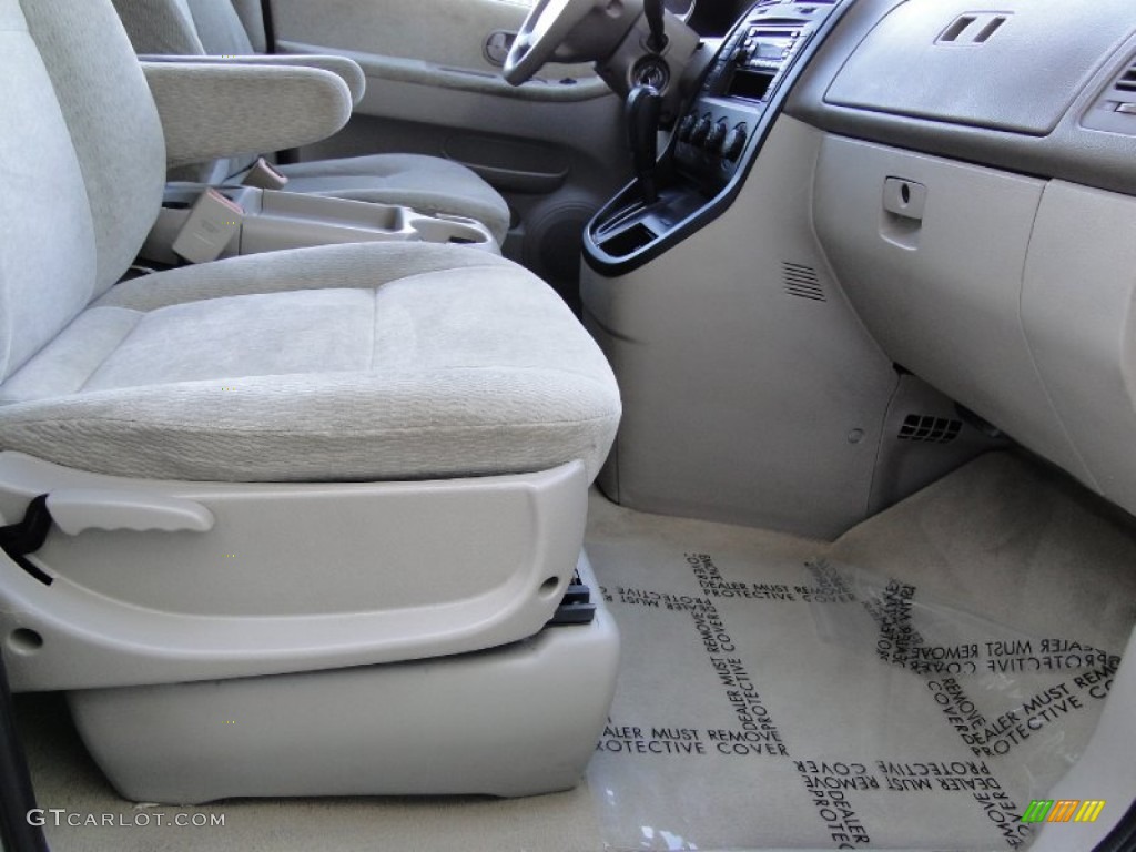 2004 Sedona LX - Sage Green / Beige photo #24