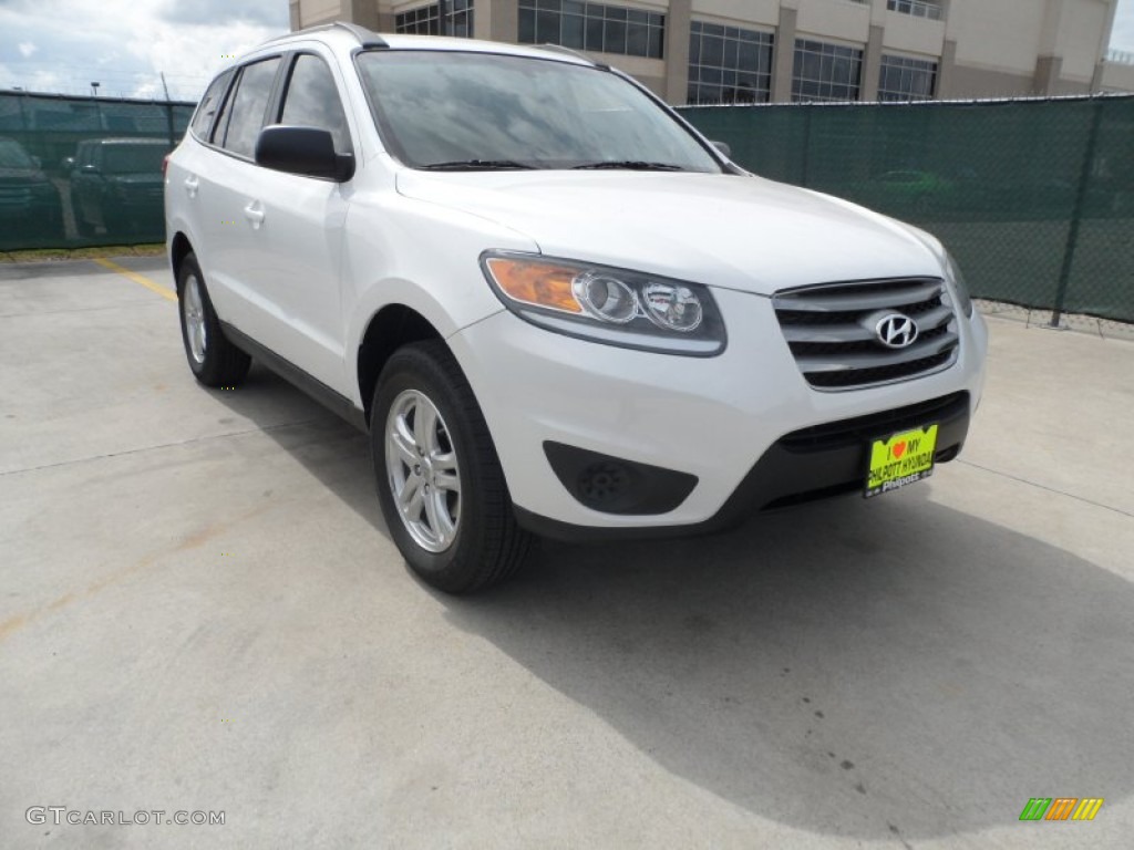 2012 Santa Fe GLS - Glacier White / Gray photo #1