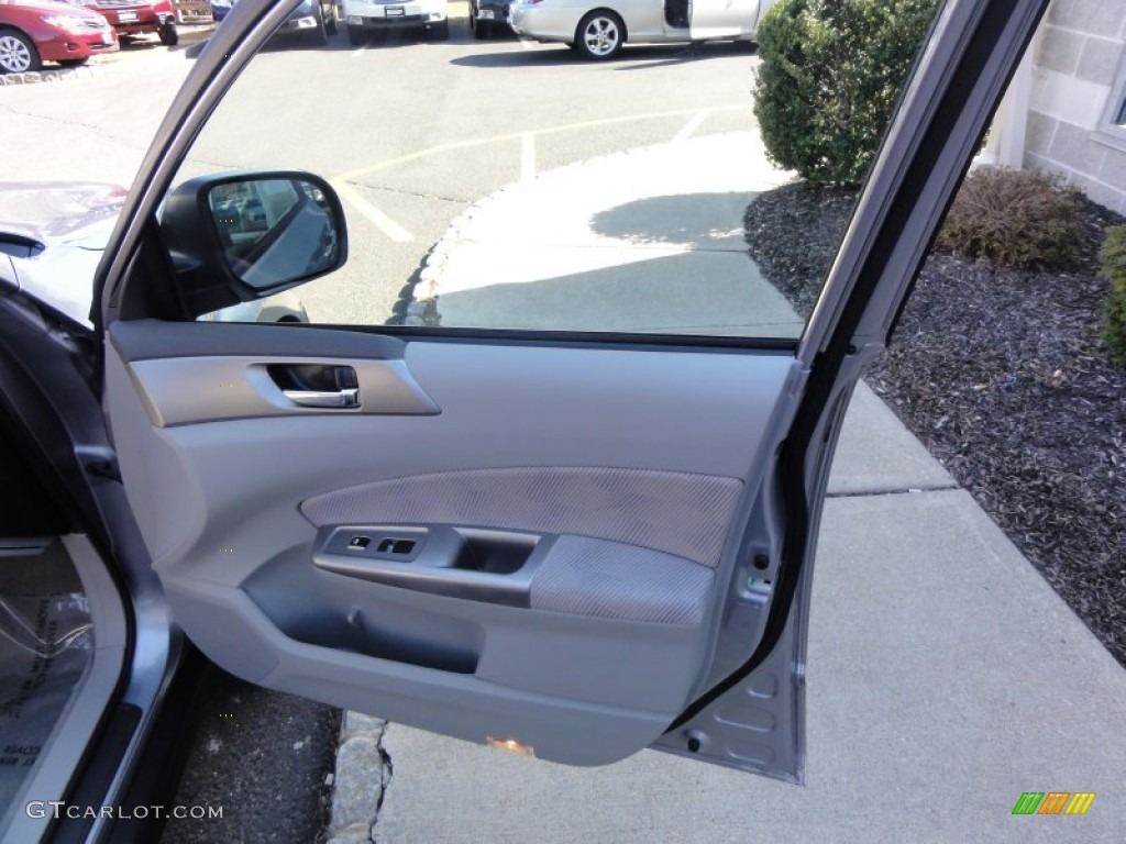 2009 Forester 2.5 X Premium - Steel Silver Metallic / Black photo #18