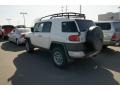 Iceberg White - FJ Cruiser 4WD Photo No. 3