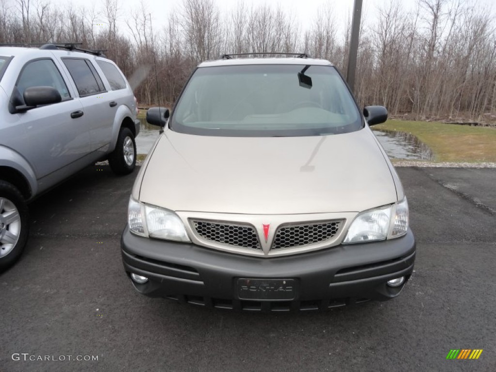 2003 Montana  - Light Taupe Metallic / Taupe photo #2
