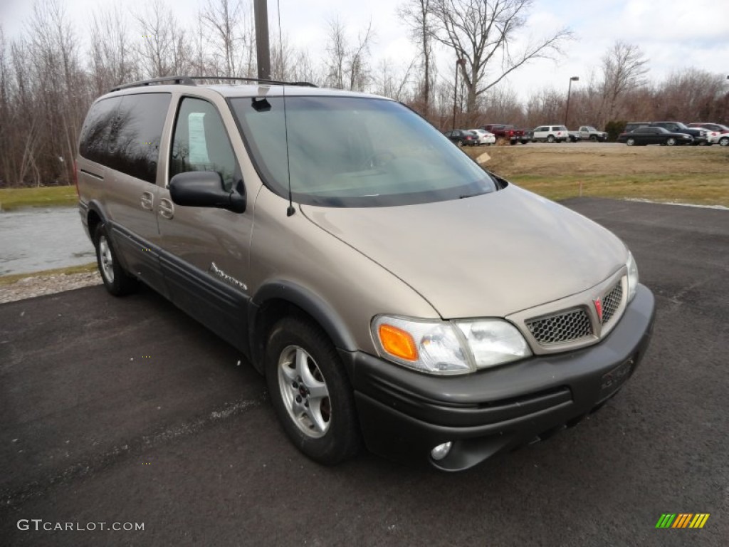 2003 Montana  - Light Taupe Metallic / Taupe photo #3