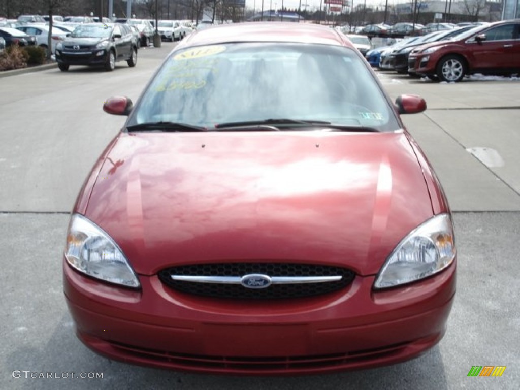 2000 Taurus SE - Toreador Red Metallic / Medium Graphite photo #3