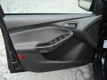 Black - Focus SE 5-Door Photo No. 12