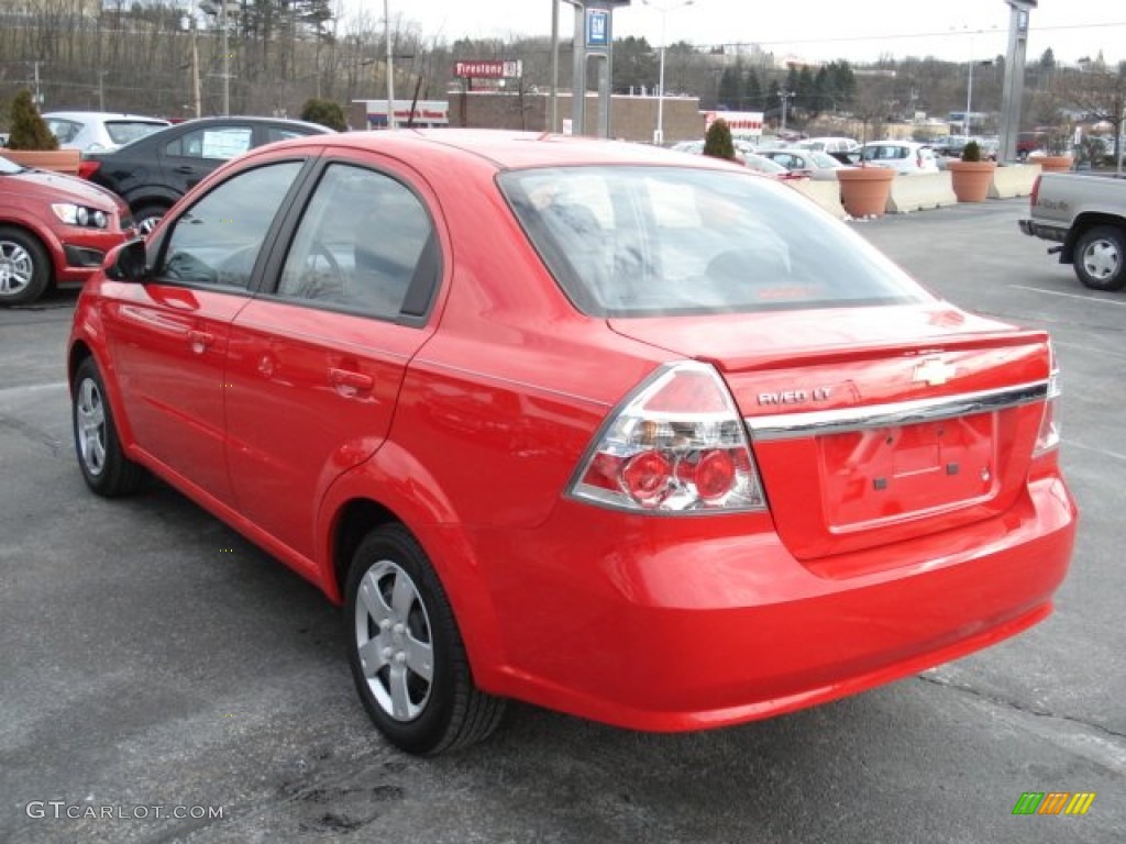 2010 Aveo LT Sedan - Victory Red / Charcoal photo #5