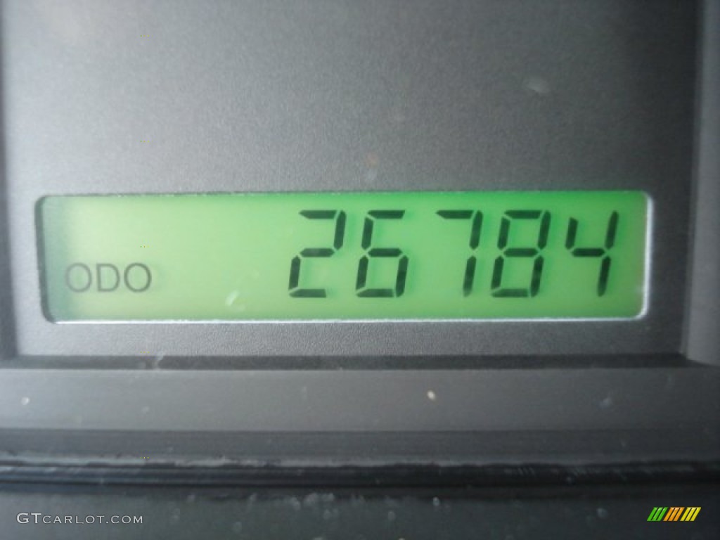 2010 Aveo LT Sedan - Victory Red / Charcoal photo #19