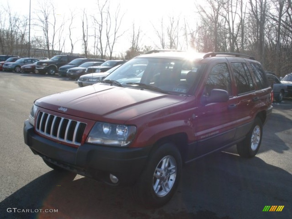 2004 Grand Cherokee Laredo 4x4 - Inferno Red Pearl / Taupe photo #1