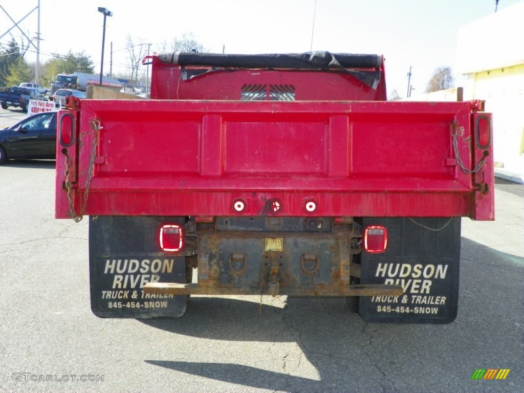 2006 F350 Super Duty XL Regular Cab 4x4 Dump Truck - Red Clearcoat / Medium Flint photo #10