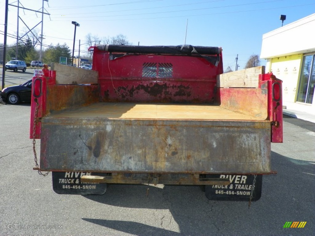 2006 F350 Super Duty XL Regular Cab 4x4 Dump Truck - Red Clearcoat / Medium Flint photo #12