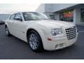 Cool Vanilla 2006 Chrysler 300 C HEMI Exterior