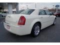 Cool Vanilla - 300 C HEMI Photo No. 3